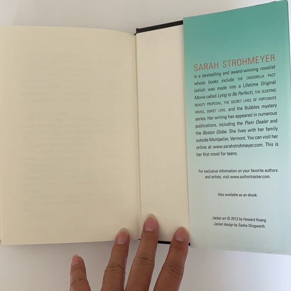 HarperCollins Publishers, Sarah Strohmeyer’s Smart Girls Get What They Want - Picture 8 of 8